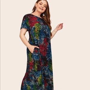 Beautiful tie and dye shift dress.